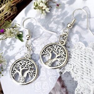5 For $25💫Silver Filigree Tree of Life Dangles Earrings